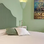 Piccolo Pevero Retreat 切尔沃港